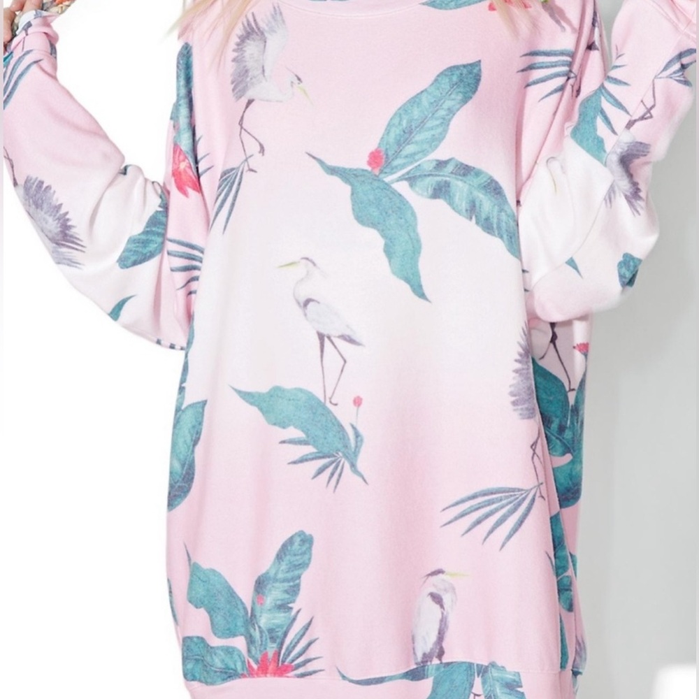 Wildfox 💋 🦊 tropical birds of paradise roadtrip sz S - very oversized